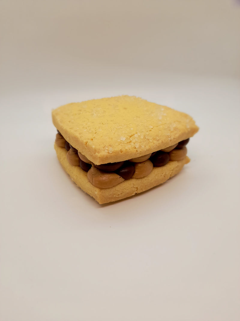 alted Caramel Shortbread Stacked Cookie angle
